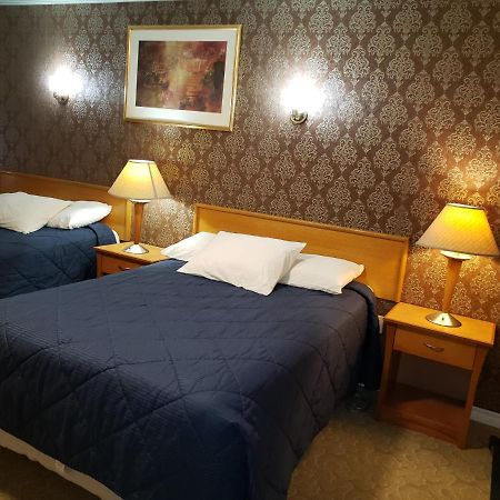 Neepawa Motel Bagian luar foto